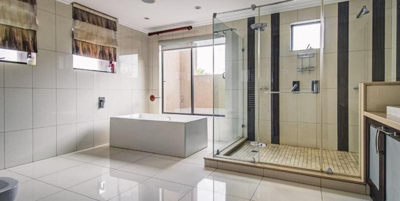 4 Bedroom Property for Sale in Serengeti Lifestyle Estate Gauteng