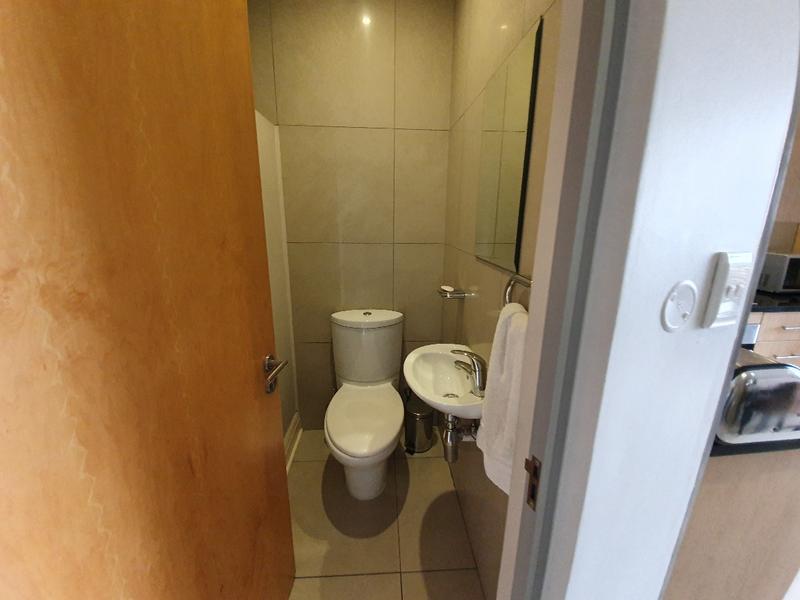 1 Bedroom Property for Sale in Sandton Central Gauteng