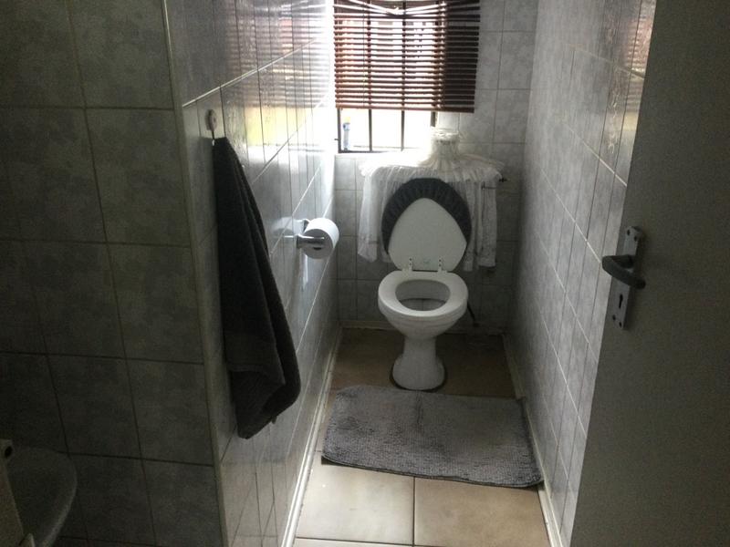4 Bedroom Property for Sale in Kew Gauteng