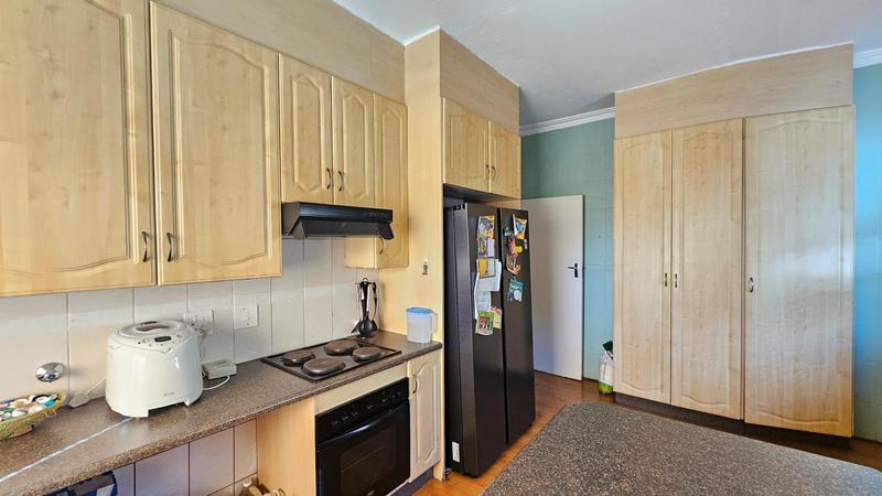 4 Bedroom Property for Sale in Cyrildene Gauteng