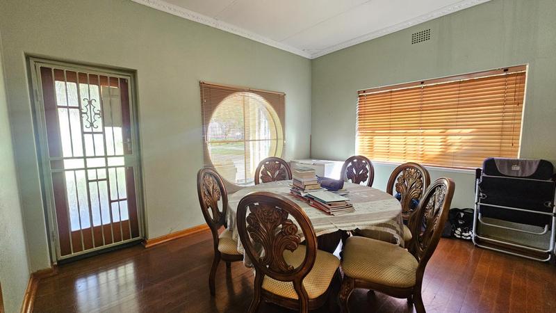4 Bedroom Property for Sale in Cyrildene Gauteng