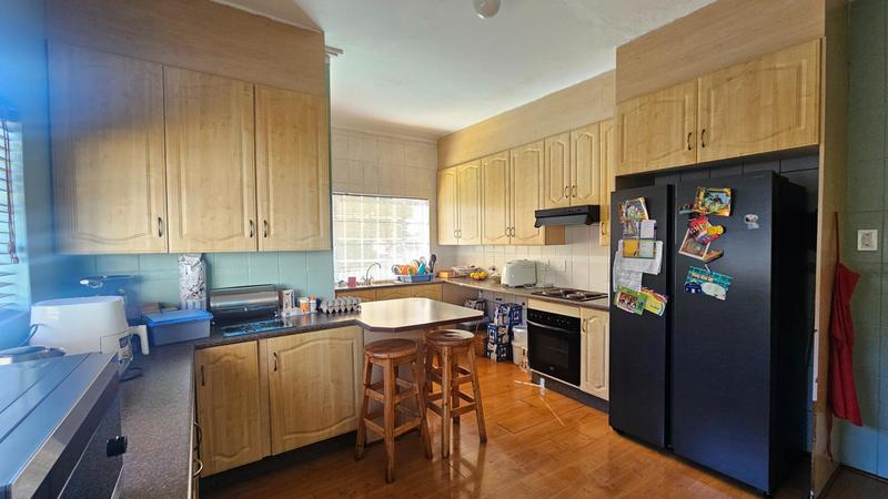 4 Bedroom Property for Sale in Cyrildene Gauteng