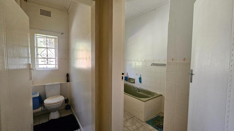 4 Bedroom Property for Sale in Cyrildene Gauteng