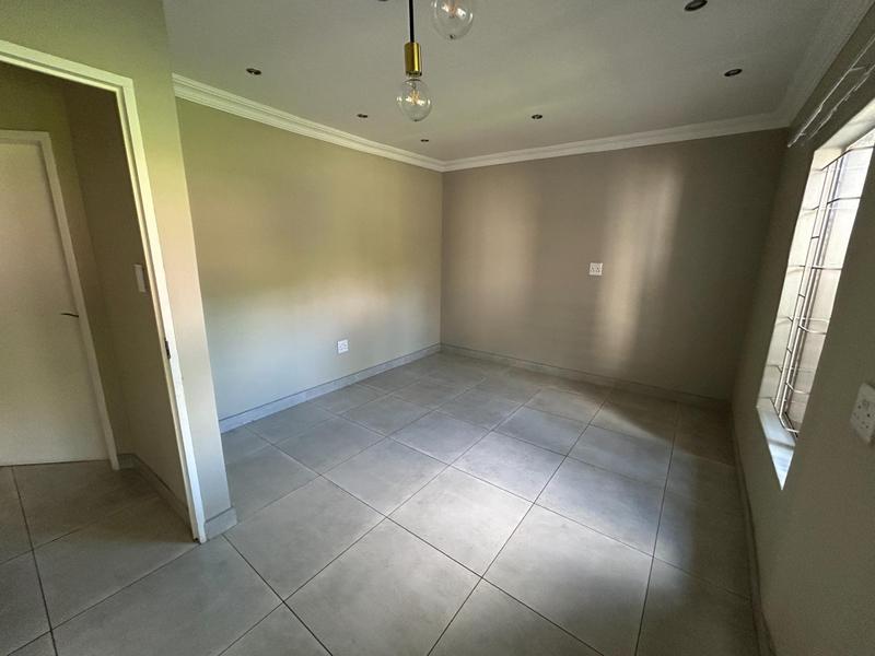 To Let 3 Bedroom Property for Rent in Rooihuiskraal Gauteng