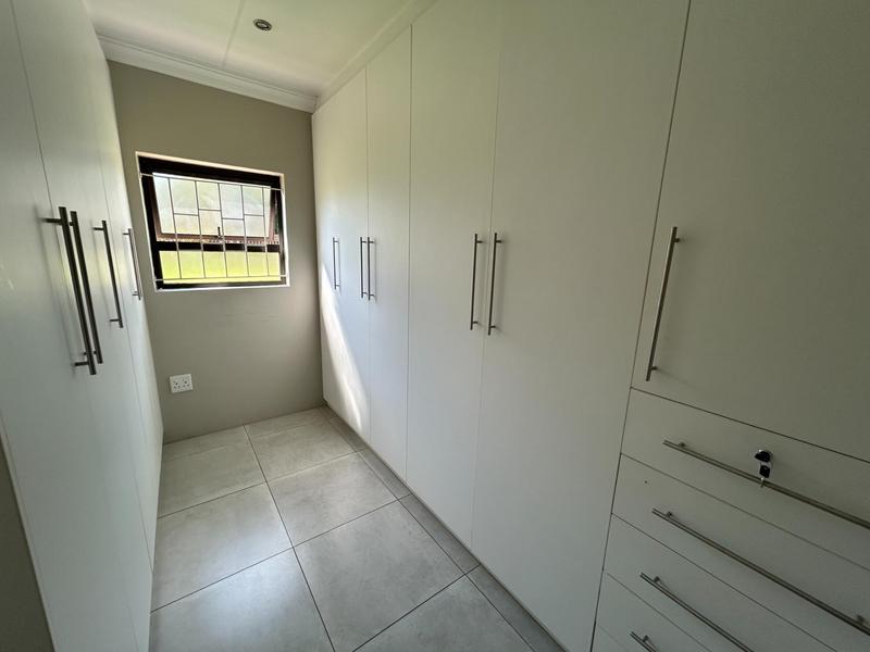 To Let 3 Bedroom Property for Rent in Rooihuiskraal Gauteng