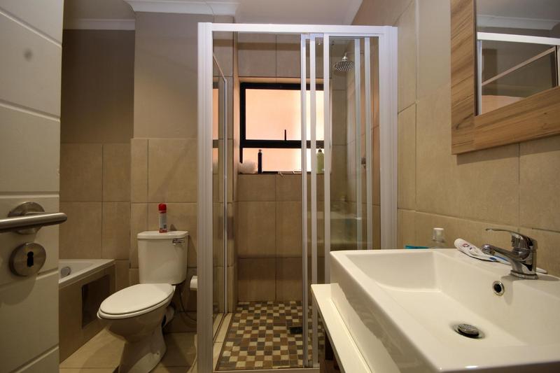 2 Bedroom Property for Sale in Die Hoewes Gauteng