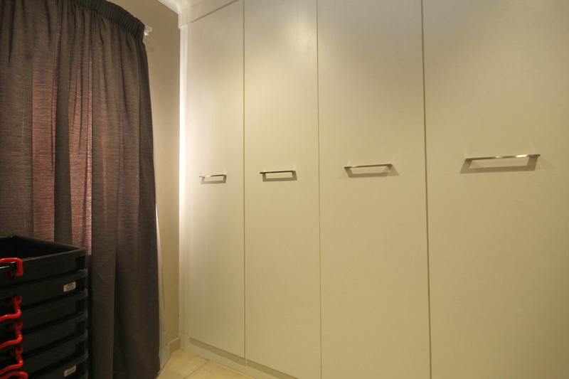 2 Bedroom Property for Sale in Die Hoewes Gauteng
