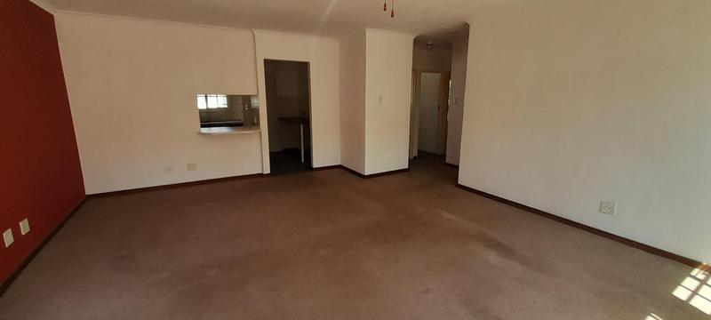 2 Bedroom Property for Sale in Die Hoewes Gauteng
