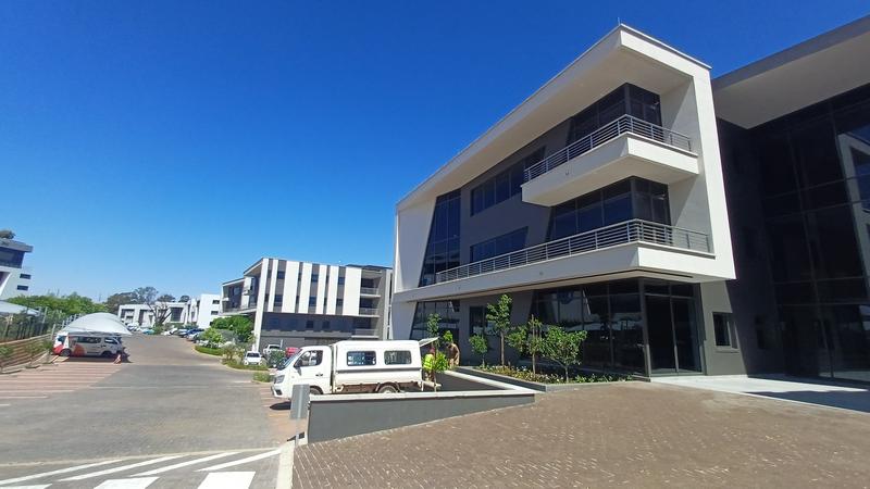 To Let Commercial Property for Rent in Die Hoewes Gauteng