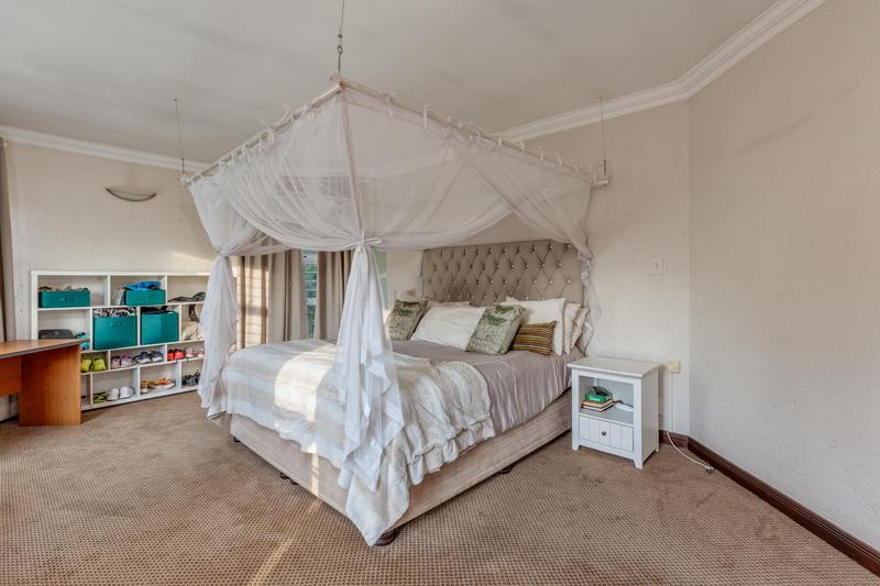 4 Bedroom Property for Sale in Fourways Gardens Gauteng