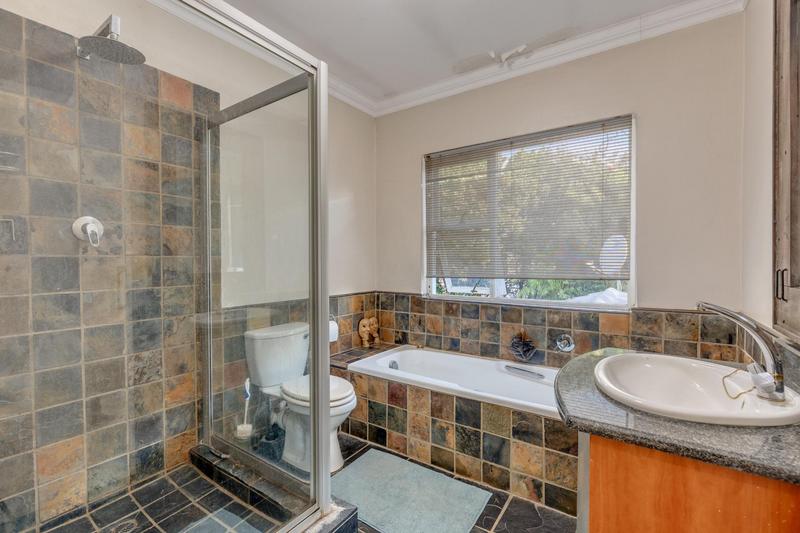 4 Bedroom Property for Sale in Fourways Gardens Gauteng
