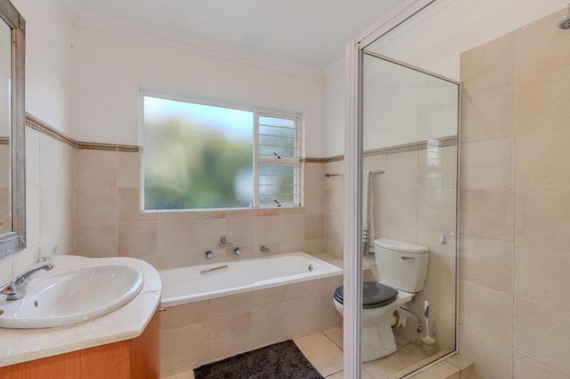 4 Bedroom Property for Sale in Fourways Gardens Gauteng
