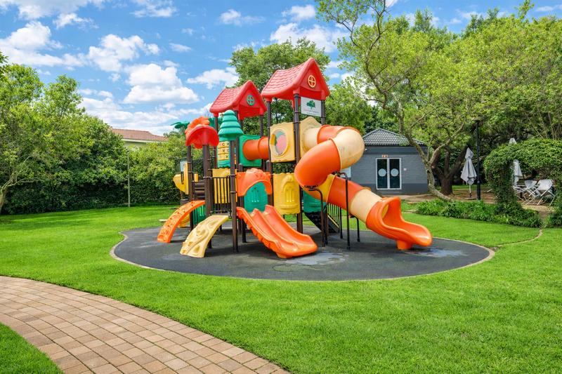 4 Bedroom Property for Sale in Fourways Gardens Gauteng