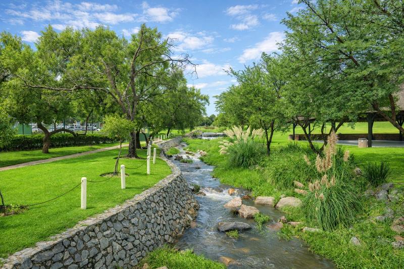 4 Bedroom Property for Sale in Fourways Gardens Gauteng