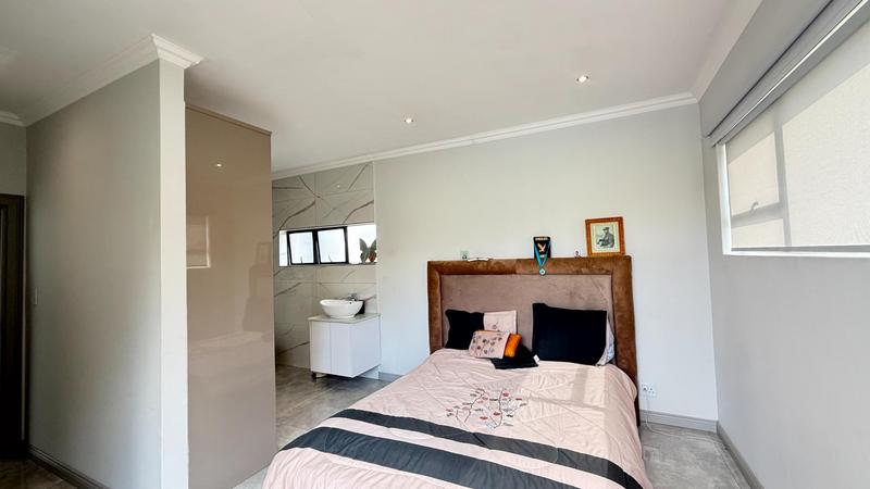 4 Bedroom Property for Sale in Midstream Heights Gauteng