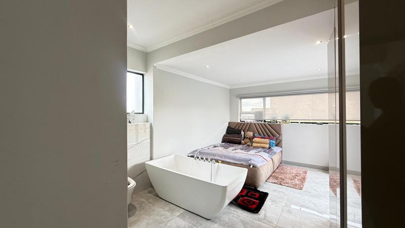 4 Bedroom Property for Sale in Midstream Heights Gauteng