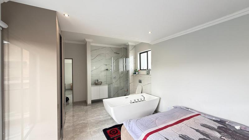4 Bedroom Property for Sale in Midstream Heights Gauteng