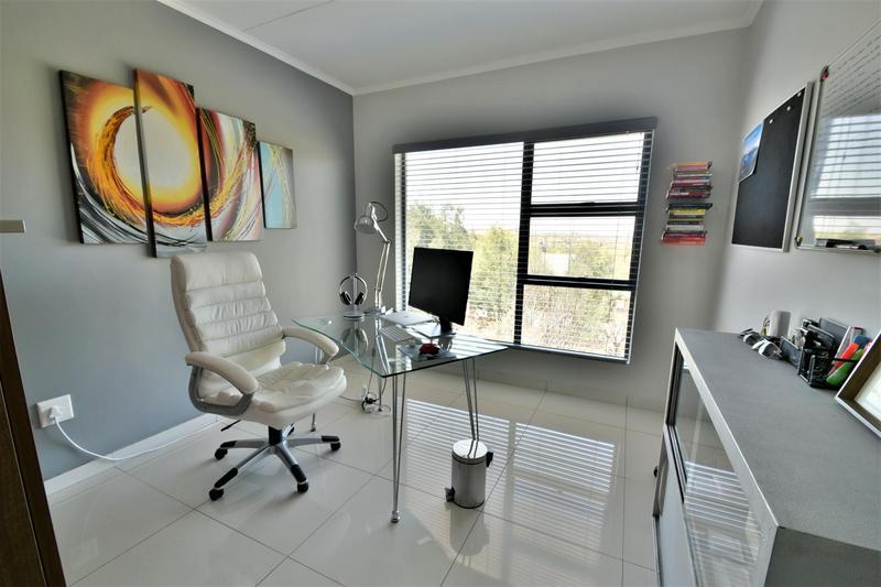 3 Bedroom Property for Sale in Glenvista Gauteng