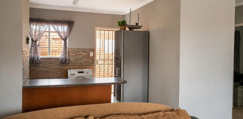 2 Bedroom Property for Sale in Elardus Park Gauteng