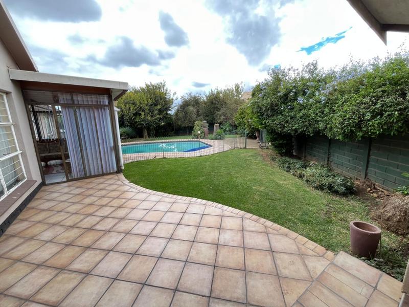 4 Bedroom Property for Sale in Greenhills Gauteng