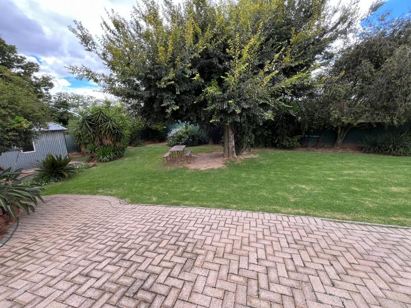 4 Bedroom Property for Sale in Greenhills Gauteng