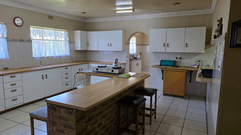 4 Bedroom Property for Sale in Strubensvallei Gauteng