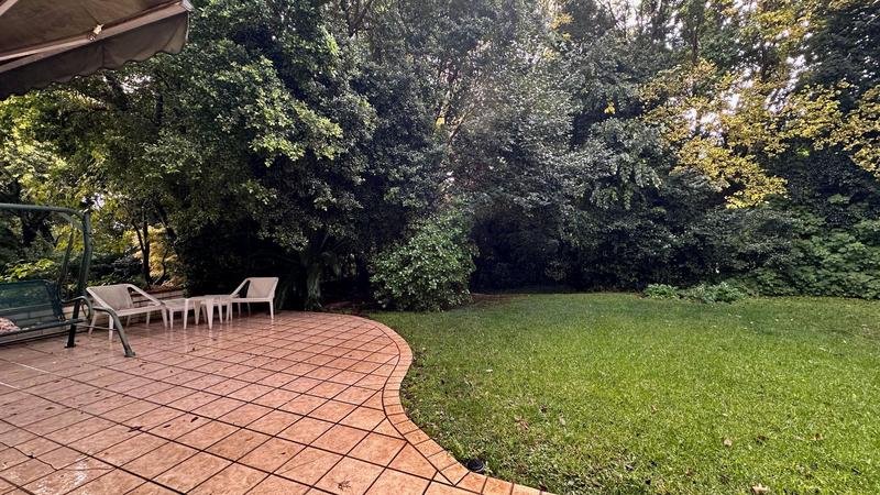 To Let 3 Bedroom Property for Rent in Sandhurst Gauteng
