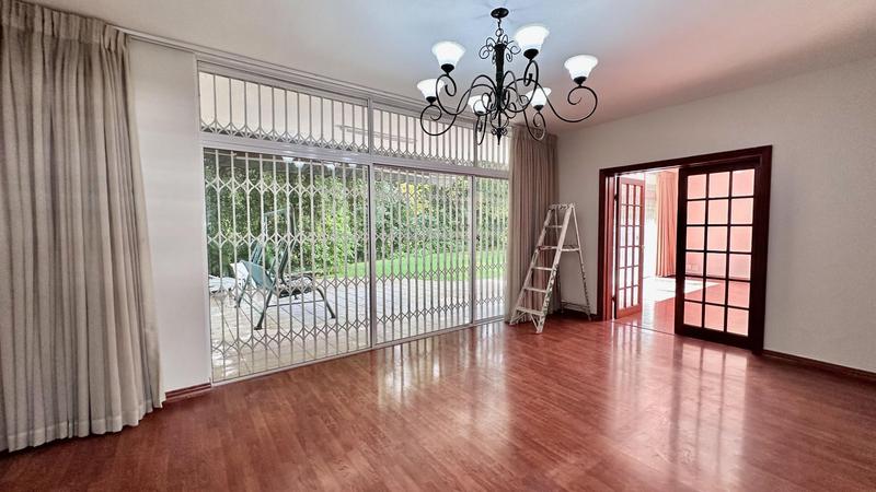 To Let 3 Bedroom Property for Rent in Sandhurst Gauteng