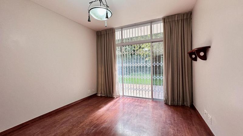 To Let 3 Bedroom Property for Rent in Sandhurst Gauteng
