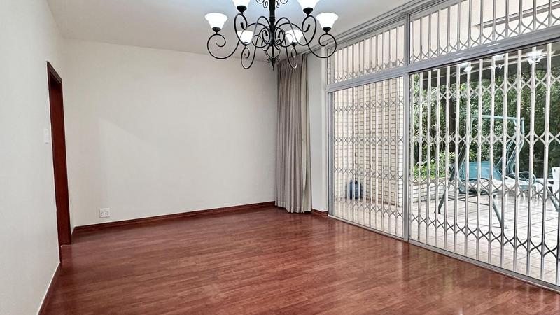 To Let 3 Bedroom Property for Rent in Sandhurst Gauteng