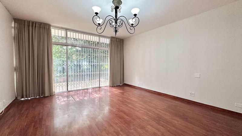 To Let 3 Bedroom Property for Rent in Sandhurst Gauteng
