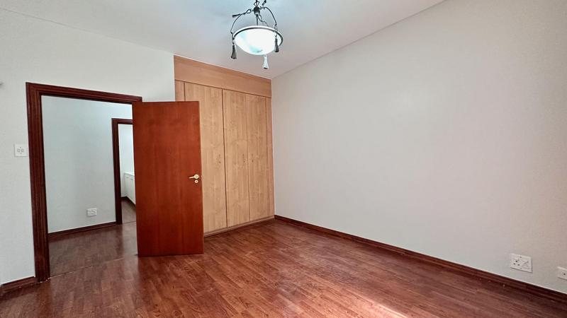 To Let 3 Bedroom Property for Rent in Sandhurst Gauteng