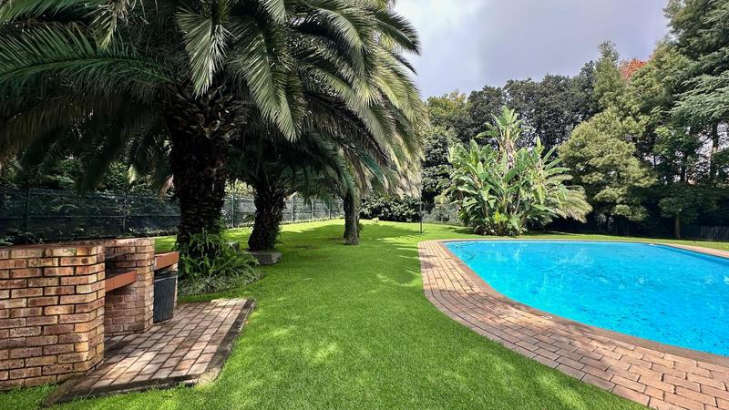 To Let 3 Bedroom Property for Rent in Sandhurst Gauteng