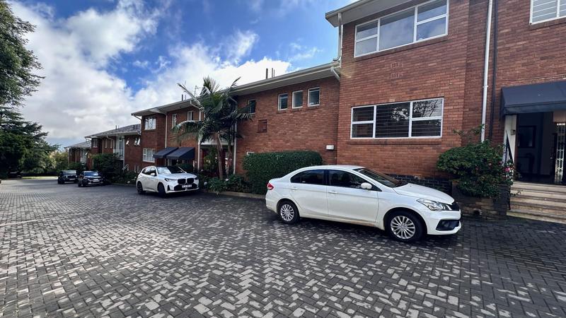 To Let 3 Bedroom Property for Rent in Sandhurst Gauteng