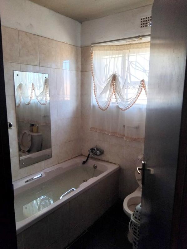 2 Bedroom Property for Sale in Thulani Gauteng