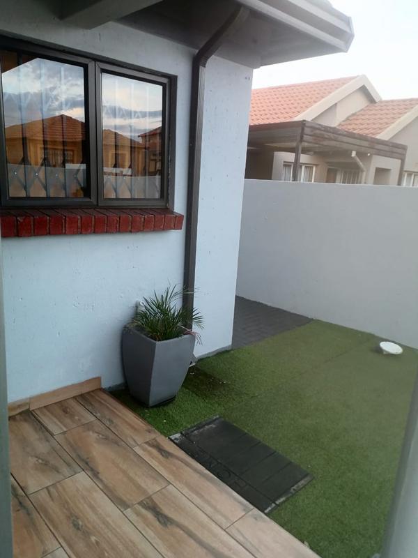 3 Bedroom Property for Sale in Protea Garden Gauteng