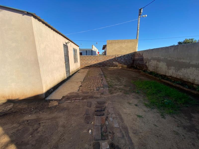 4 Bedroom Property for Sale in Katlehong South Gauteng