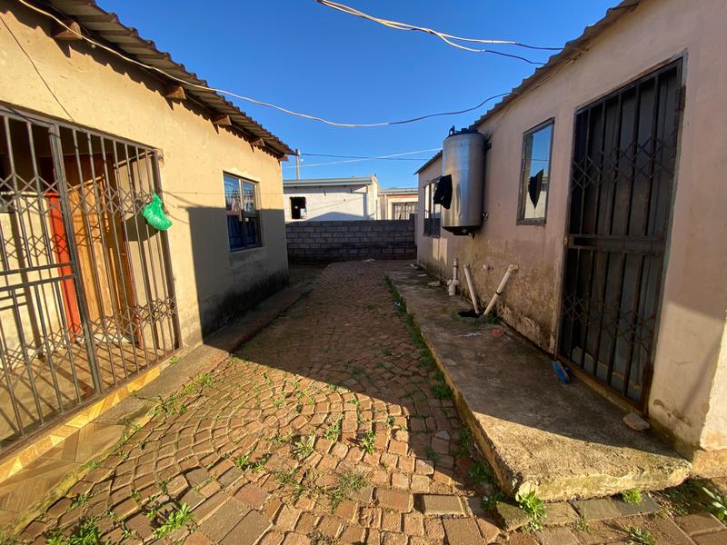 4 Bedroom Property for Sale in Katlehong South Gauteng