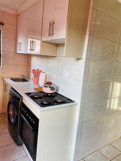2 Bedroom Property for Sale in Katlehong South Gauteng