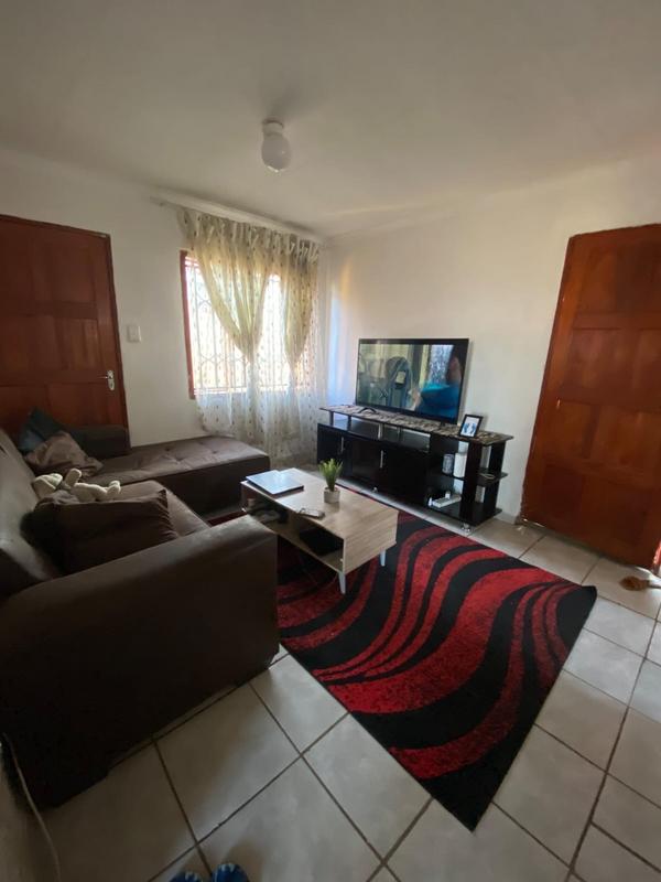 2 Bedroom Property for Sale in Katlehong South Gauteng