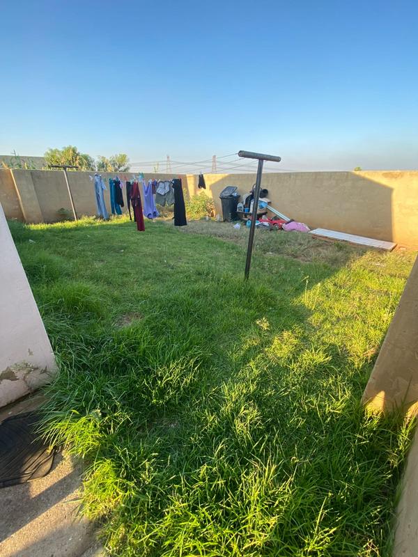2 Bedroom Property for Sale in Katlehong South Gauteng