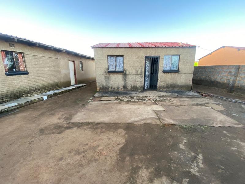 2 Bedroom Property for Sale in Katlehong South Gauteng