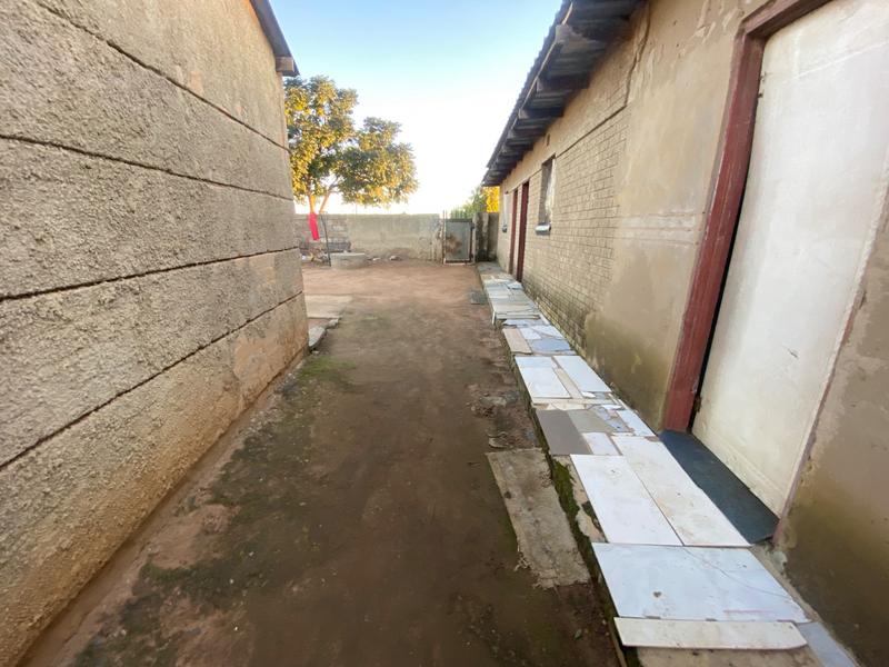 2 Bedroom Property for Sale in Katlehong South Gauteng
