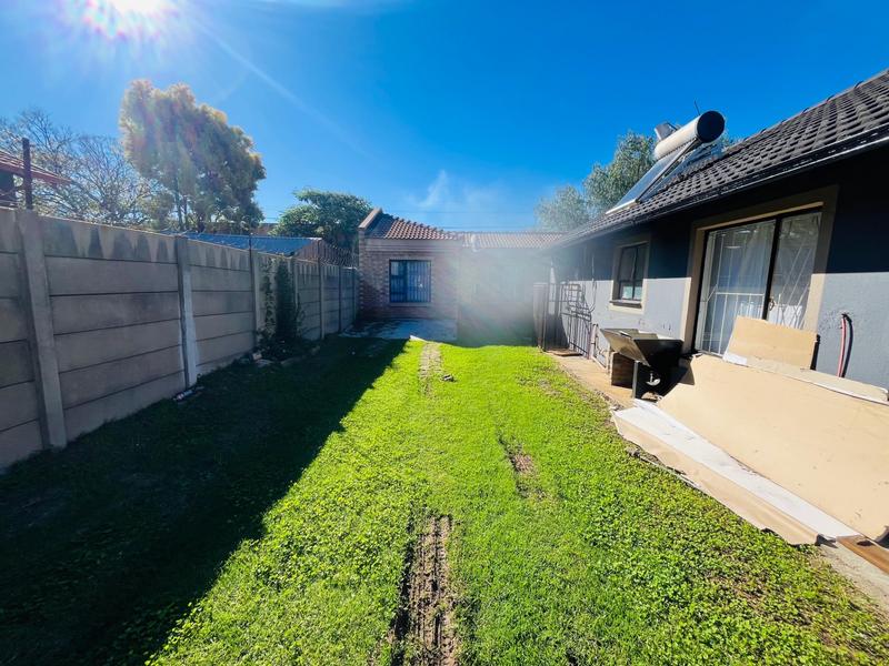 3 Bedroom Property for Sale in Ennerdale South Gauteng