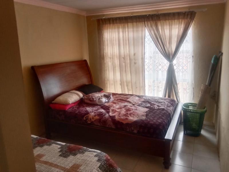 2 Bedroom Property for Sale in Winterveldt Gauteng