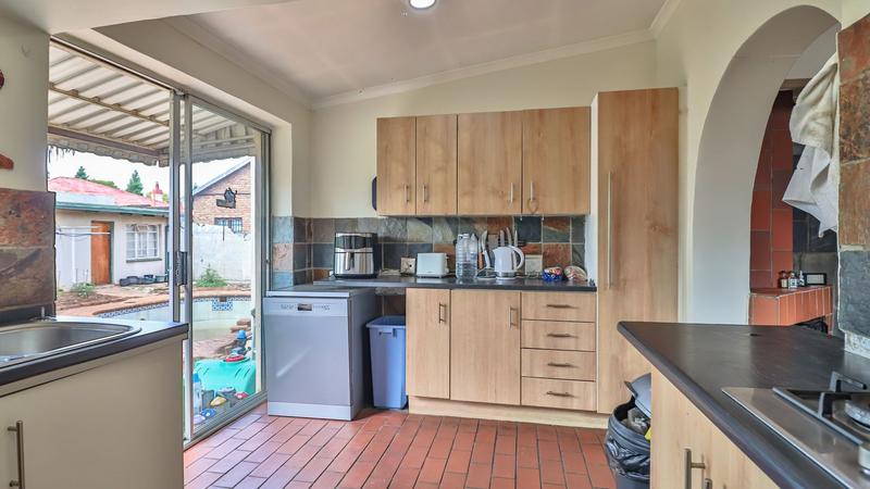 To Let 3 Bedroom Property for Rent in Kensington Gauteng