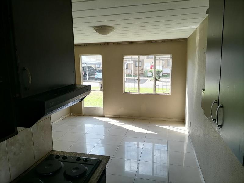 2 Bedroom Property for Sale in Glen Marais Gauteng