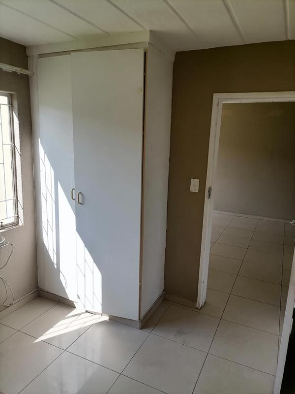 2 Bedroom Property for Sale in Glen Marais Gauteng