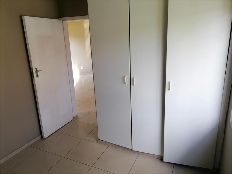 2 Bedroom Property for Sale in Glen Marais Gauteng