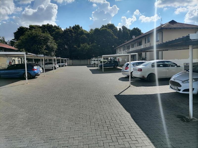 2 Bedroom Property for Sale in Glen Marais Gauteng